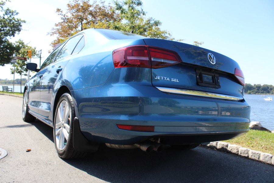 2017 Volkswagen Jetta 1.8T SEL Auto, available for sale in Great Neck, New York | Great Neck Car Buyers & Sellers. Great Neck, New York 2017 Volkswagen Jetta 1.8T SEL Auto, available for sale in Great Neck, New York | Great Neck Car Buyers & Sellers. Great Neck, New York