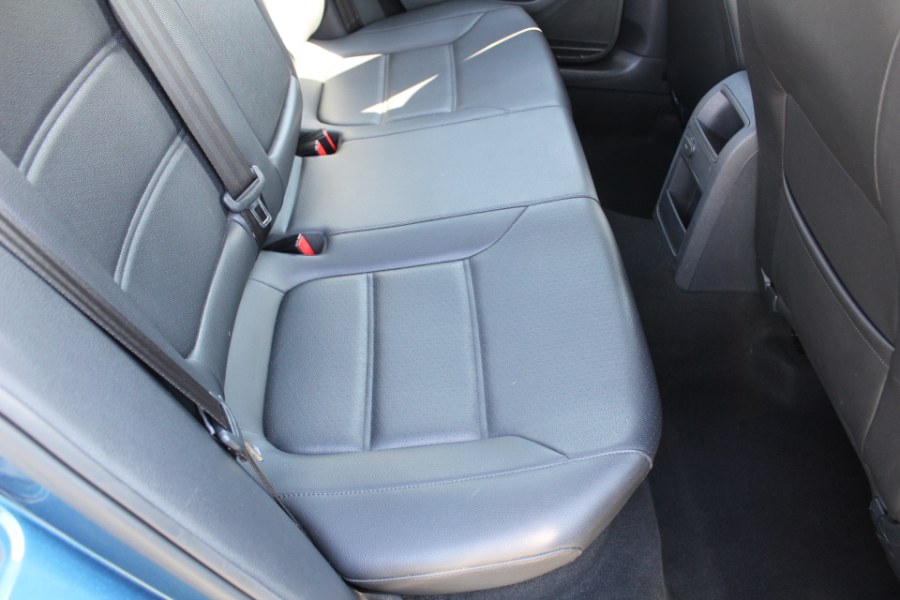 2017 Volkswagen Jetta 1.8T SEL Auto, available for sale in Great Neck, New York | Great Neck Car Buyers & Sellers. Great Neck, New York 2017 Volkswagen Jetta 1.8T SEL Auto, available for sale in Great Neck, New York | Great Neck Car Buyers & Sellers. Great Neck, New York
