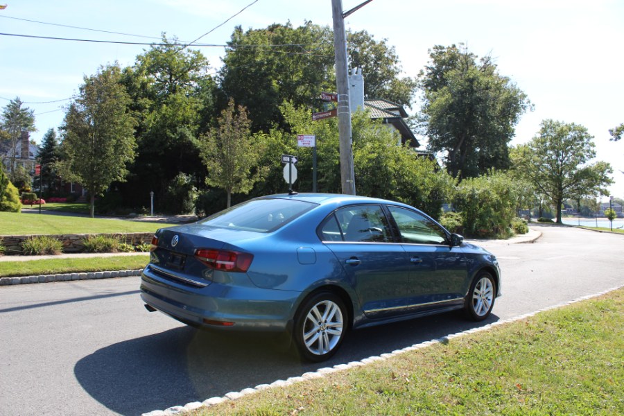 2017 Volkswagen Jetta 1.8T SEL Auto, available for sale in Great Neck, New York | Great Neck Car Buyers & Sellers. Great Neck, New York 2017 Volkswagen Jetta 1.8T SEL Auto, available for sale in Great Neck, New York | Great Neck Car Buyers & Sellers. Great Neck, New York
