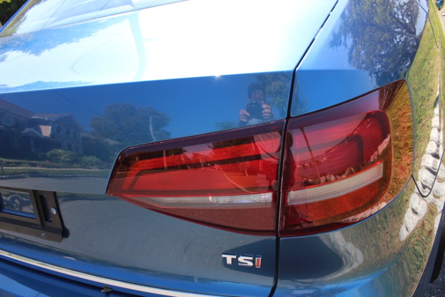 2017 Volkswagen Jetta 1.8T SEL Auto, available for sale in Great Neck, New York | Great Neck Car Buyers & Sellers. Great Neck, New York 2017 Volkswagen Jetta 1.8T SEL Auto, available for sale in Great Neck, New York | Great Neck Car Buyers & Sellers. Great Neck, New York