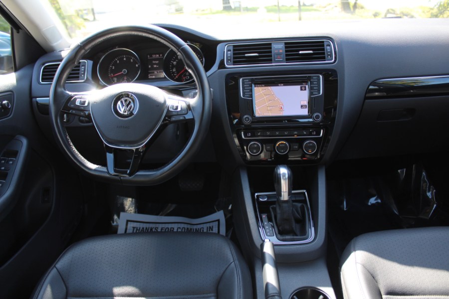 2017 Volkswagen Jetta 1.8T SEL Auto, available for sale in Great Neck, New York | Great Neck Car Buyers & Sellers. Great Neck, New York 2017 Volkswagen Jetta 1.8T SEL Auto, available for sale in Great Neck, New York | Great Neck Car Buyers & Sellers. Great Neck, New York
