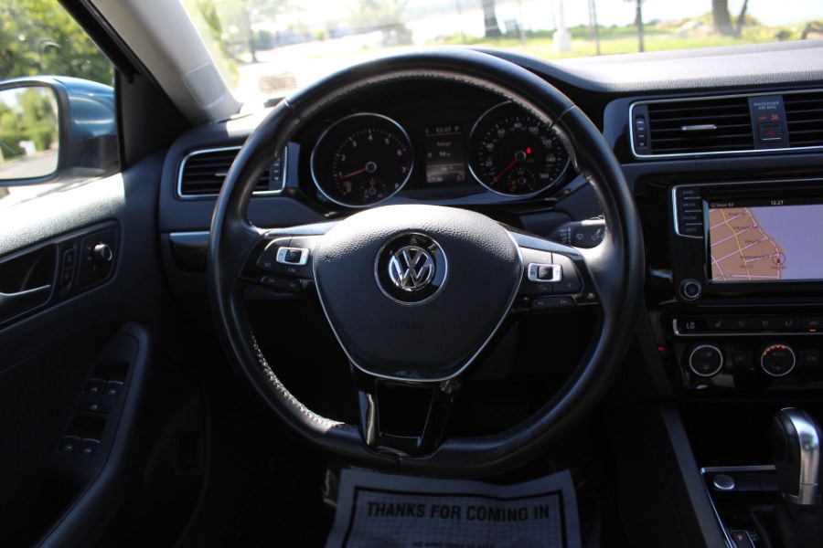 2017 Volkswagen Jetta 1.8T SEL Auto, available for sale in Great Neck, New York | Great Neck Car Buyers & Sellers. Great Neck, New York 2017 Volkswagen Jetta 1.8T SEL Auto, available for sale in Great Neck, New York | Great Neck Car Buyers & Sellers. Great Neck, New York