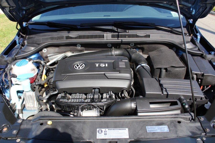 2017 Volkswagen Jetta 1.8T SEL Auto, available for sale in Great Neck, New York | Great Neck Car Buyers & Sellers. Great Neck, New York 2017 Volkswagen Jetta 1.8T SEL Auto, available for sale in Great Neck, New York | Great Neck Car Buyers & Sellers. Great Neck, New York