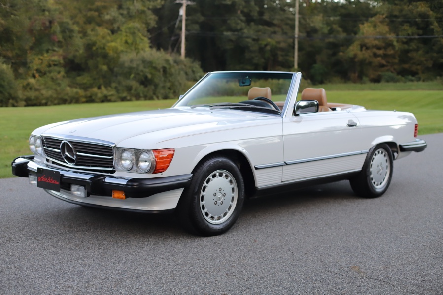 1989 Mercedes-Benz 560 Series 2dr Coupe 560SL Roadster, available for sale in North Salem, New York | Meccanic Shop North Inc. North Salem, New York 1989 Mercedes-Benz 560 Series 2dr Coupe 560SL Roadster, available for sale in North Salem, New York | Meccanic Shop North Inc. North Salem, New York