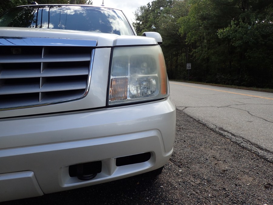 Used Cadillac Escalade ESV 4dr AWD Platinum Edition 2005 | Eagleville Motors. Storrs, Connecticut Used Cadillac Escalade ESV 4dr AWD Platinum Edition 2005 | Eagleville Motors. Storrs, Connecticut
