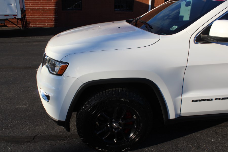 Used Jeep Grand Cherokee Laredo 4x4 2018 | Car Tec Enterprise Leasing & Sales LLC. Deer Park, New York Used Jeep Grand Cherokee Laredo 4x4 2018 | Car Tec Enterprise Leasing & Sales LLC. Deer Park, New York