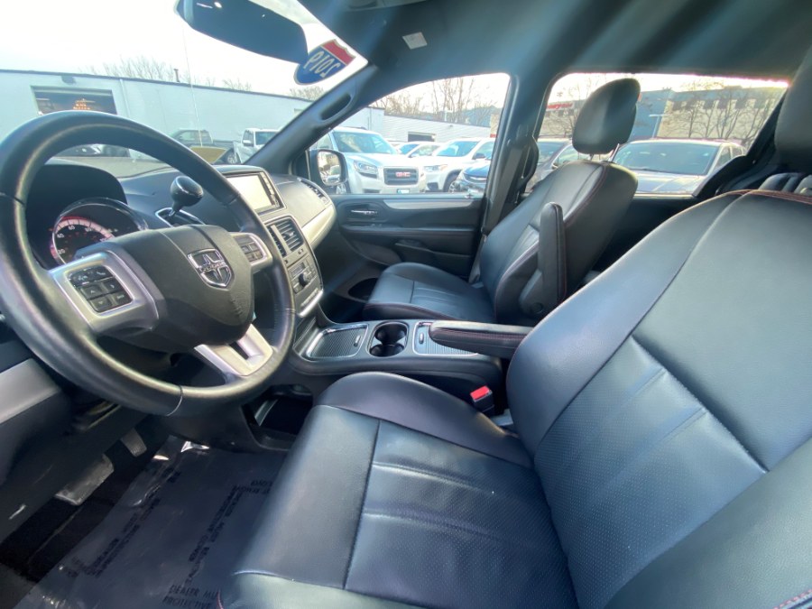 Used Dodge Grand Caravan GT Wagon 2019 | Inman Motors Sales. Medford, Massachusetts Used Dodge Grand Caravan GT Wagon 2019 | Inman Motors Sales. Medford, Massachusetts