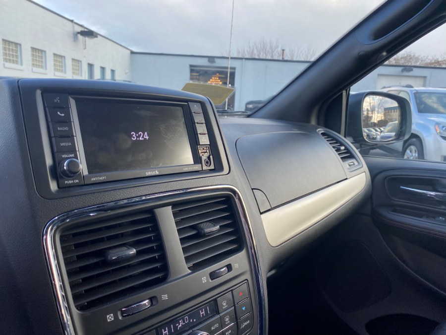 Used Dodge Grand Caravan GT Wagon 2019 | Inman Motors Sales. Medford, Massachusetts Used Dodge Grand Caravan GT Wagon 2019 | Inman Motors Sales. Medford, Massachusetts