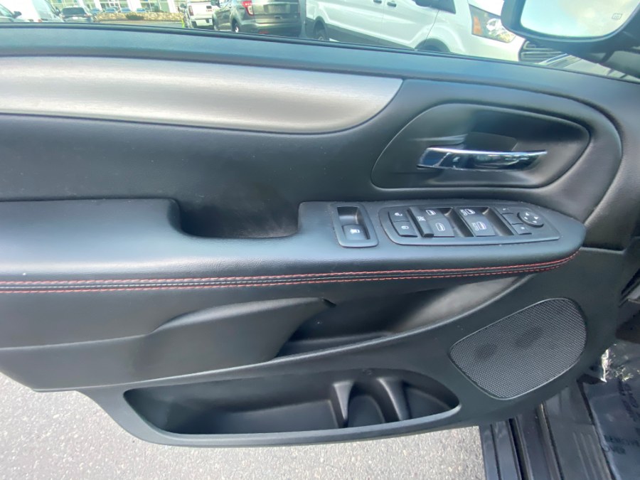Used Dodge Grand Caravan GT Wagon 2019 | Inman Motors Sales. Medford, Massachusetts Used Dodge Grand Caravan GT Wagon 2019 | Inman Motors Sales. Medford, Massachusetts