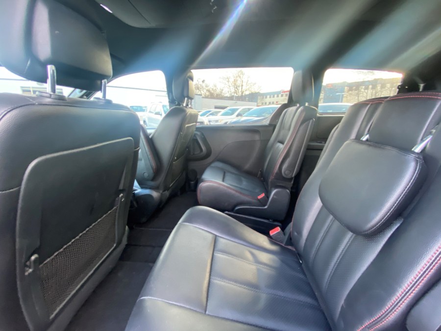 Used Dodge Grand Caravan GT Wagon 2019 | Inman Motors Sales. Medford, Massachusetts Used Dodge Grand Caravan GT Wagon 2019 | Inman Motors Sales. Medford, Massachusetts