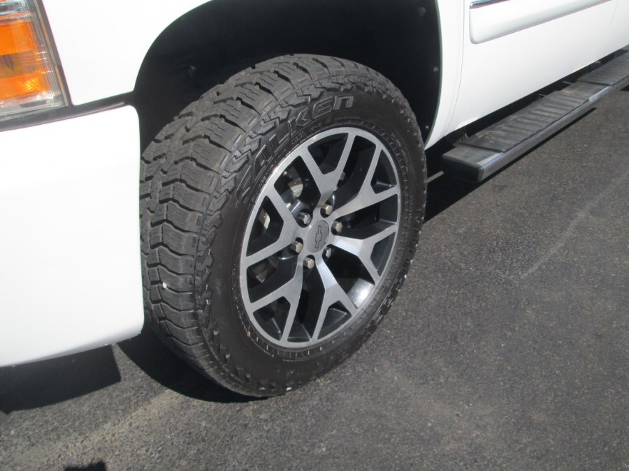 2011 Chevrolet Silverado 1500 4WD Crew Cab 143.5" LT, available for sale in Levittown, Pennsylvania | Levittown Auto. Levittown, Pennsylvania 2011 Chevrolet Silverado 1500 4WD Crew Cab 143.5" LT, available for sale in Levittown, Pennsylvania | Levittown Auto. Levittown, Pennsylvania