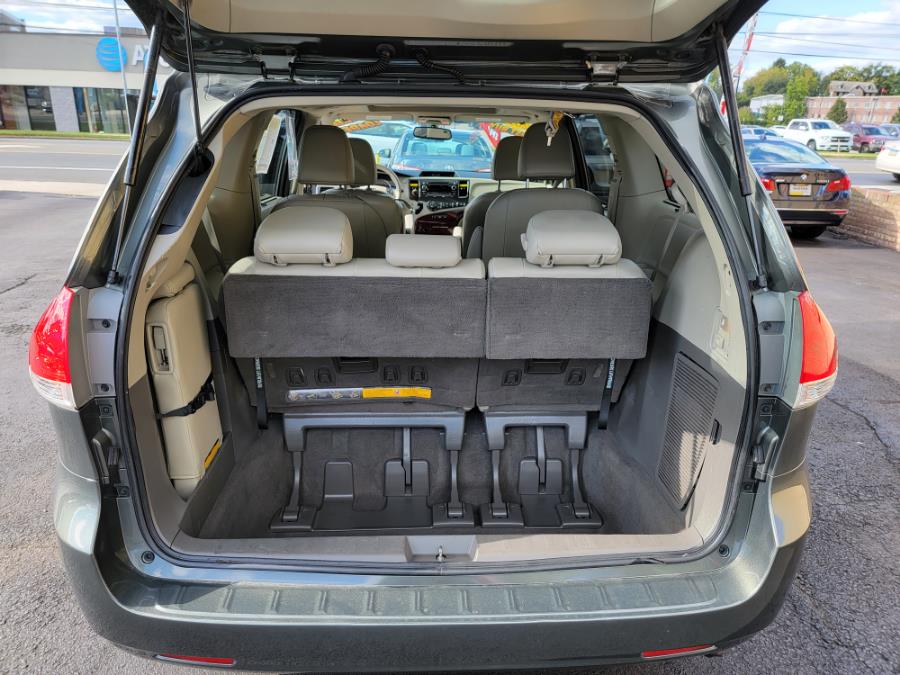 Used Toyota Sienna 5dr 7-Pass Van V6 XLE FWD 2011 | Eugen's Auto Sales & Repairs. Philadelphia, Pennsylvania Used Toyota Sienna 5dr 7-Pass Van V6 XLE FWD 2011 | Eugen's Auto Sales & Repairs. Philadelphia, Pennsylvania