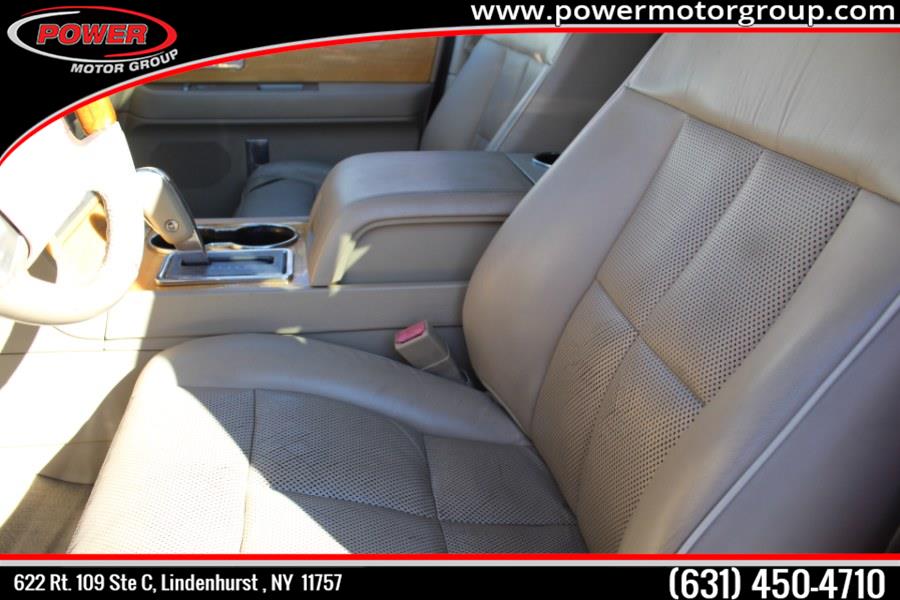 2008 Lincoln Navigator 4WD 4dr, available for sale in Lindenhurst, New York | Power Motor Group. Lindenhurst, New York 2008 Lincoln Navigator 4WD 4dr, available for sale in Lindenhurst, New York | Power Motor Group. Lindenhurst, New York