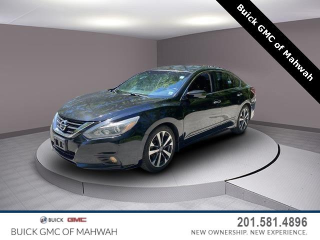 2017 Nissan Altima 2.5 SR, available for sale in Bronx, New York | Eastchester Motor Cars. Bronx, New York