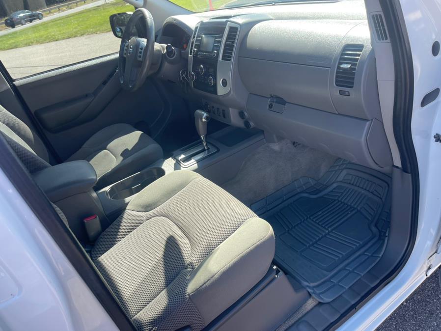 2013 Nissan Frontier 4WD Crew Cab SWB Auto SV, available for sale in South Windsor, Connecticut | Mike And Tony Auto Sales, Inc. South Windsor, Connecticut 2013 Nissan Frontier 4WD Crew Cab SWB Auto SV, available for sale in South Windsor, Connecticut | Mike And Tony Auto Sales, Inc. South Windsor, Connecticut