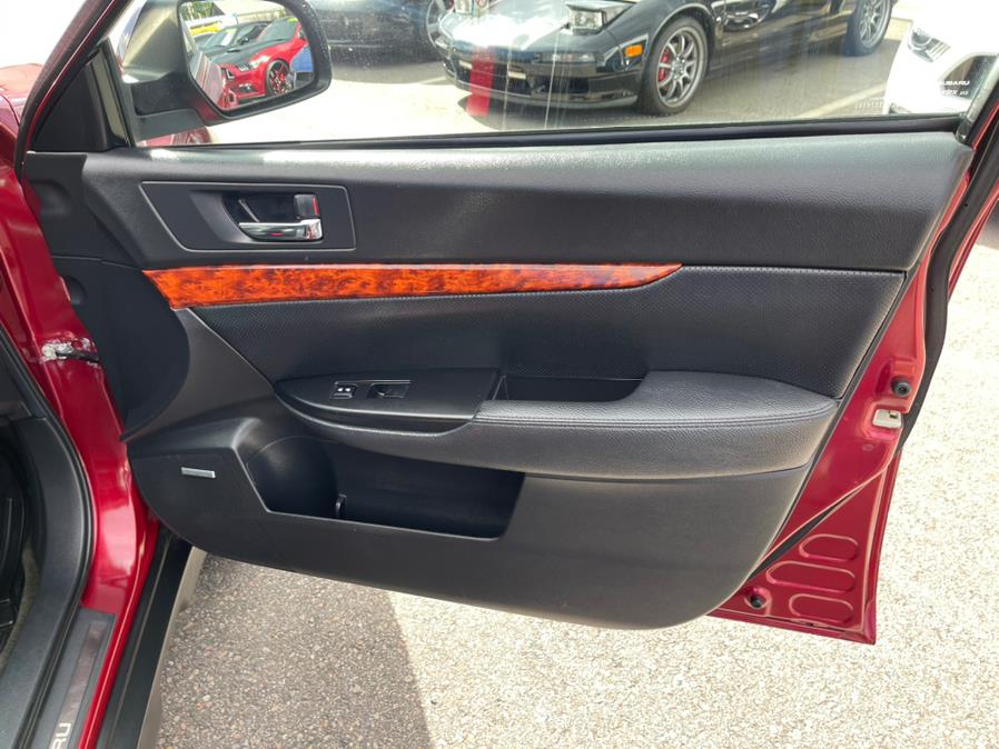 Used Subaru Outback 4dr Wgn H4 Auto 2.5i Limited 2012 | Mike And Tony Auto Sales, Inc. South Windsor, Connecticut Used Subaru Outback 4dr Wgn H4 Auto 2.5i Limited 2012 | Mike And Tony Auto Sales, Inc. South Windsor, Connecticut