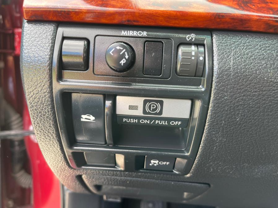 Used Subaru Outback 4dr Wgn H4 Auto 2.5i Limited 2012 | Mike And Tony Auto Sales, Inc. South Windsor, Connecticut Used Subaru Outback 4dr Wgn H4 Auto 2.5i Limited 2012 | Mike And Tony Auto Sales, Inc. South Windsor, Connecticut