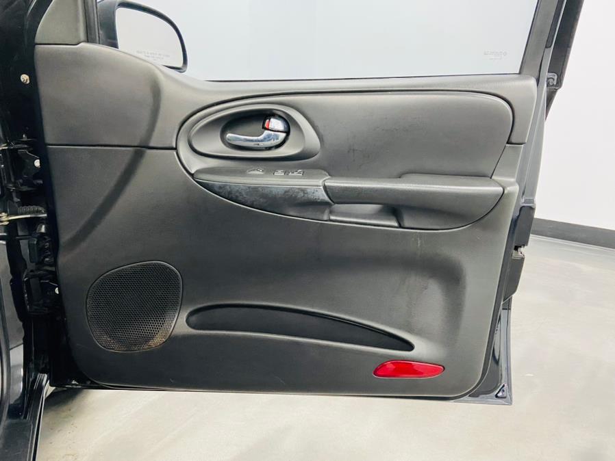 2007 Chevrolet TrailBlazer 4WD 4dr SS, available for sale in Linden, New Jersey | East Coast Auto Group. Linden, New Jersey 2007 Chevrolet TrailBlazer 4WD 4dr SS, available for sale in Linden, New Jersey | East Coast Auto Group. Linden, New Jersey