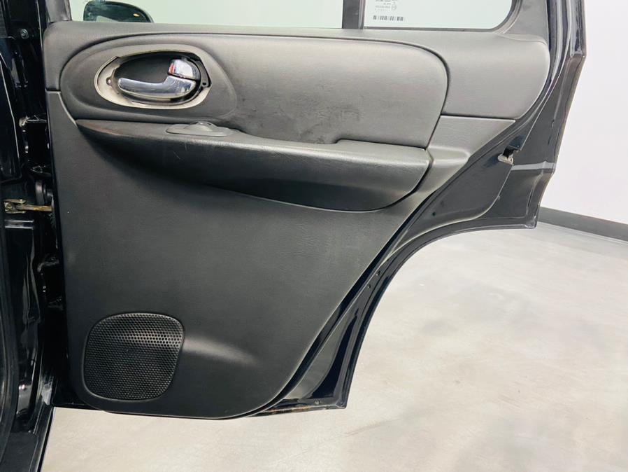 2007 Chevrolet TrailBlazer 4WD 4dr SS, available for sale in Linden, New Jersey | East Coast Auto Group. Linden, New Jersey 2007 Chevrolet TrailBlazer 4WD 4dr SS, available for sale in Linden, New Jersey | East Coast Auto Group. Linden, New Jersey