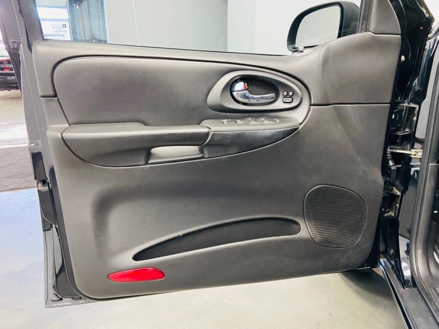 2007 Chevrolet TrailBlazer 4WD 4dr SS, available for sale in Linden, New Jersey | East Coast Auto Group. Linden, New Jersey 2007 Chevrolet TrailBlazer 4WD 4dr SS, available for sale in Linden, New Jersey | East Coast Auto Group. Linden, New Jersey