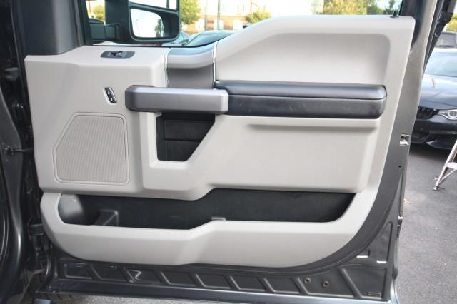Used Ford F-250 Srw Super Duty XLT 4WD w/ Navi & rearCam 2019 | Car Revolution. Maple Shade, New Jersey Used Ford F-250 Srw Super Duty XLT 4WD w/ Navi & rearCam 2019 | Car Revolution. Maple Shade, New Jersey