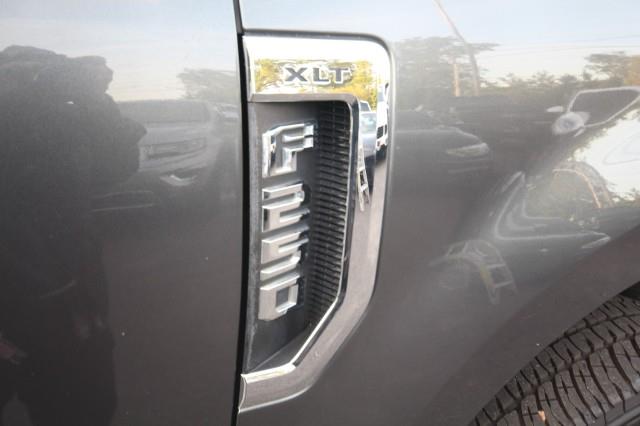 Used Ford F-250 Srw Super Duty XLT 4WD w/ Navi & rearCam 2019 | Car Revolution. Maple Shade, New Jersey Used Ford F-250 Srw Super Duty XLT 4WD w/ Navi & rearCam 2019 | Car Revolution. Maple Shade, New Jersey