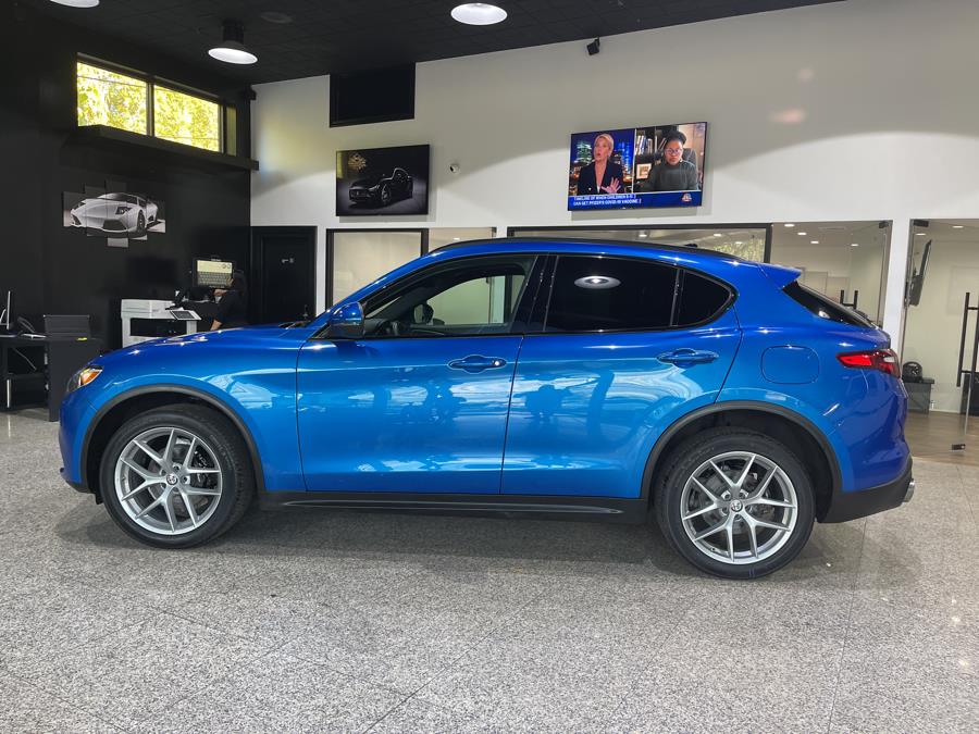 Used Alfa Romeo Stelvio Ti Sport AWD 2018 | Dream Car Gallery. Woodbury, New York Used Alfa Romeo Stelvio Ti Sport AWD 2018 | Dream Car Gallery. Woodbury, New York