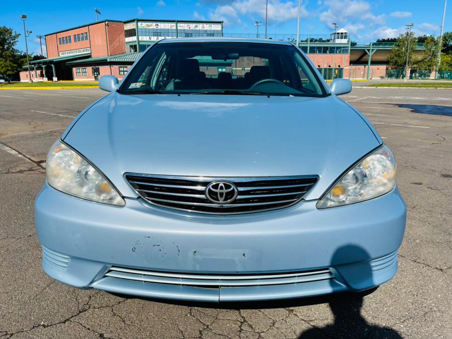 Used Toyota Camry 4dr Sdn LE Auto (Natl) 2005 | Supreme Automotive. New Britain, Connecticut Used Toyota Camry 4dr Sdn LE Auto (Natl) 2005 | Supreme Automotive. New Britain, Connecticut