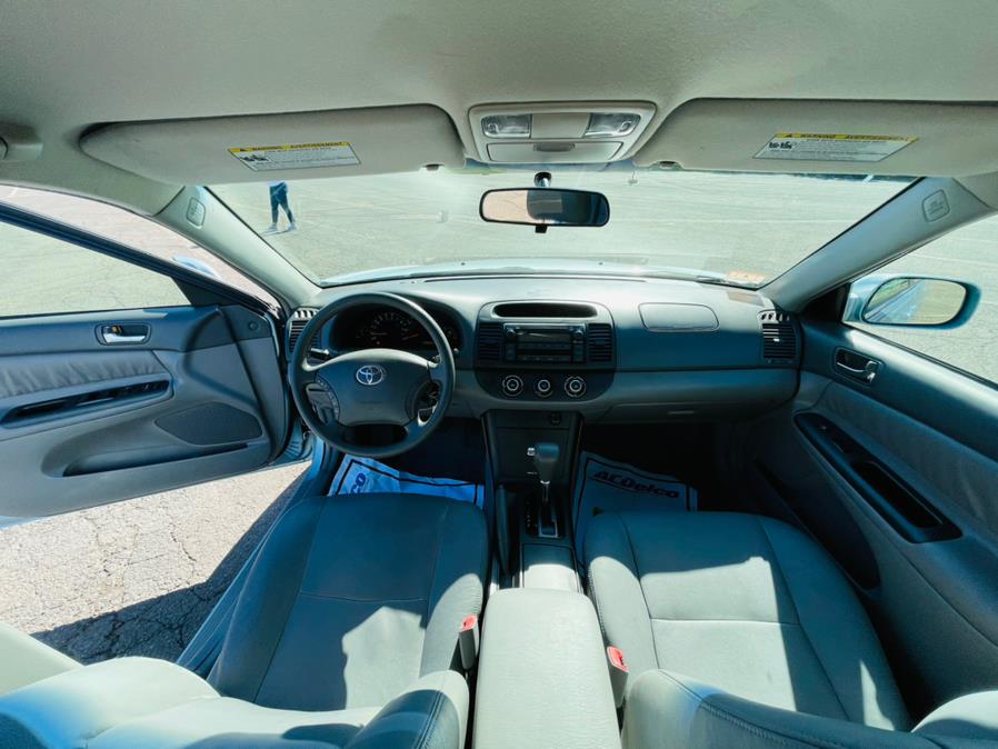 Used Toyota Camry 4dr Sdn LE Auto (Natl) 2005 | Supreme Automotive. New Britain, Connecticut Used Toyota Camry 4dr Sdn LE Auto (Natl) 2005 | Supreme Automotive. New Britain, Connecticut