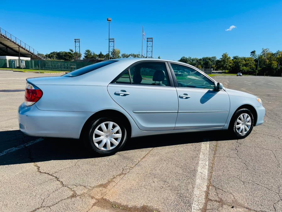 Used Toyota Camry 4dr Sdn LE Auto (Natl) 2005 | Supreme Automotive. New Britain, Connecticut Used Toyota Camry 4dr Sdn LE Auto (Natl) 2005 | Supreme Automotive. New Britain, Connecticut