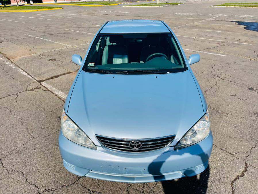 Used Toyota Camry 4dr Sdn LE Auto (Natl) 2005 | Supreme Automotive. New Britain, Connecticut Used Toyota Camry 4dr Sdn LE Auto (Natl) 2005 | Supreme Automotive. New Britain, Connecticut