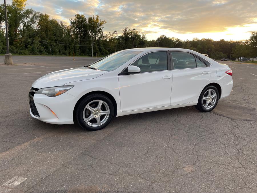 2015 Toyota Camry 4dr Sdn I4 Auto SE (Natl), available for sale in New Britain, Connecticut | Supreme Automotive. New Britain, Connecticut 2015 Toyota Camry 4dr Sdn I4 Auto SE (Natl), available for sale in New Britain, Connecticut | Supreme Automotive. New Britain, Connecticut
