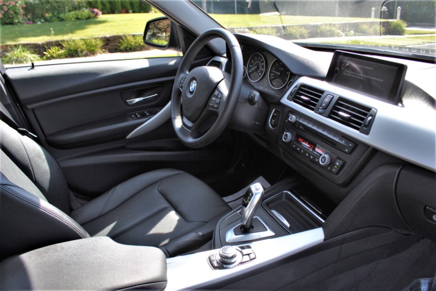 Used BMW 3 Series 4dr Sdn 328i xDrive AWD 2013 | Great Neck Car Buyers & Sellers. Great Neck, New York Used BMW 3 Series 4dr Sdn 328i xDrive AWD 2013 | Great Neck Car Buyers & Sellers. Great Neck, New York