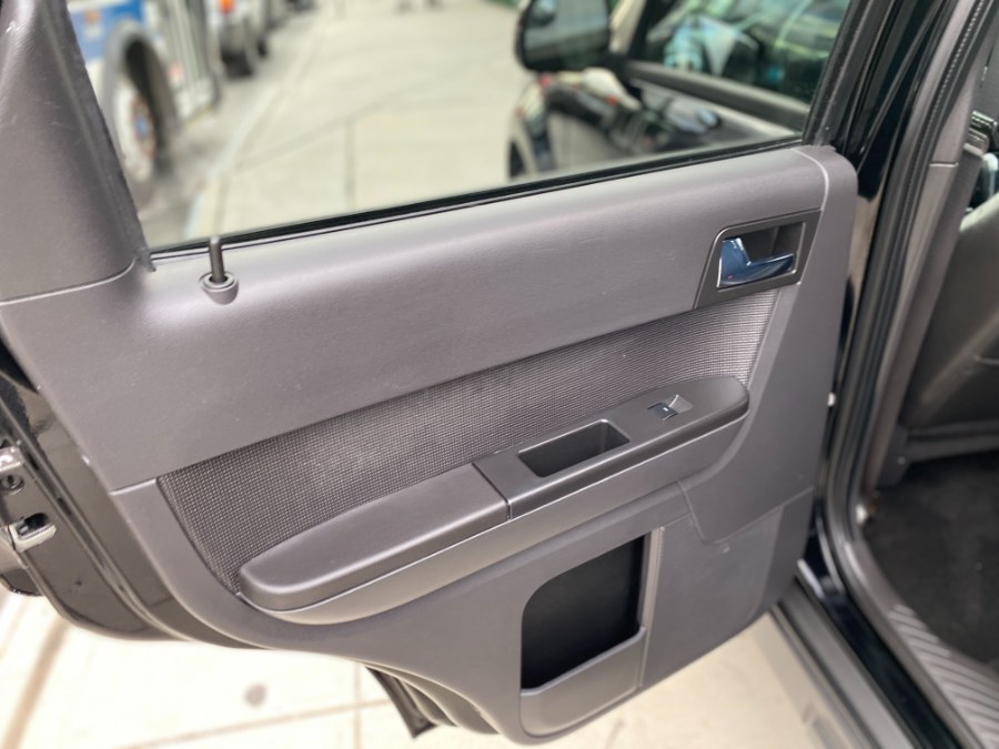 Used Ford Escape 4WD 4dr Limited 2012 | Middle Village Motors . Middle Village, New York Used Ford Escape 4WD 4dr Limited 2012 | Middle Village Motors . Middle Village, New York