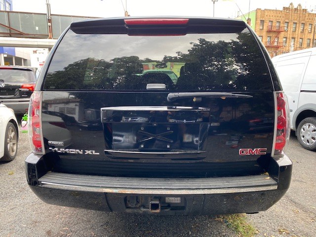 Used GMC Yukon XL Denali AWD 4dr 1500 2009 | Wide World Inc. Brooklyn, New York Used GMC Yukon XL Denali AWD 4dr 1500 2009 | Wide World Inc. Brooklyn, New York