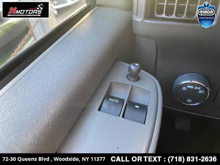 Used Chevrolet Express Passenger RWD 3500 135" LT 2019 | 26 Motors Queens. Woodside, New York Used Chevrolet Express Passenger RWD 3500 135" LT 2019 | 26 Motors Queens. Woodside, New York