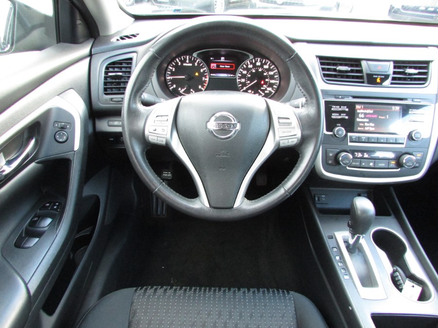 2016 Nissan Altima 4dr Sdn I4 2.5 SV, available for sale in East Windsor, Connecticut | United Auto Sales of E Windsor, Inc. East Windsor, Connecticut 2016 Nissan Altima 4dr Sdn I4 2.5 SV, available for sale in East Windsor, Connecticut | United Auto Sales of E Windsor, Inc. East Windsor, Connecticut