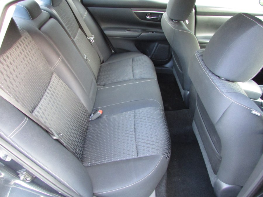 2016 Nissan Altima 4dr Sdn I4 2.5 SV, available for sale in East Windsor, Connecticut | United Auto Sales of E Windsor, Inc. East Windsor, Connecticut 2016 Nissan Altima 4dr Sdn I4 2.5 SV, available for sale in East Windsor, Connecticut | United Auto Sales of E Windsor, Inc. East Windsor, Connecticut