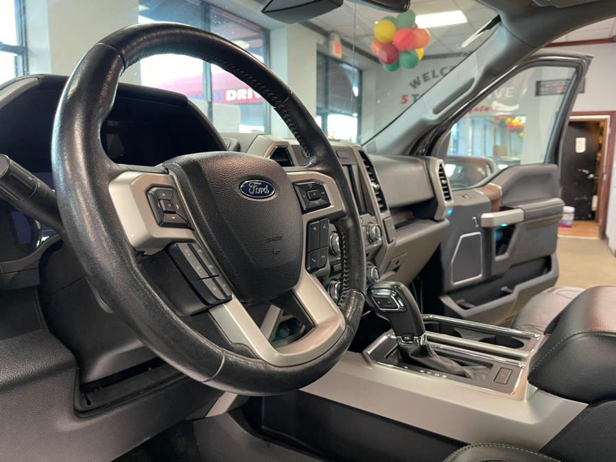 Used Ford F-150 Lariat 4WD SuperCrew 5.5'' Box 2017 | 5 Towns Drive. Inwood, New York Used Ford F-150 Lariat 4WD SuperCrew 5.5'' Box 2017 | 5 Towns Drive. Inwood, New York