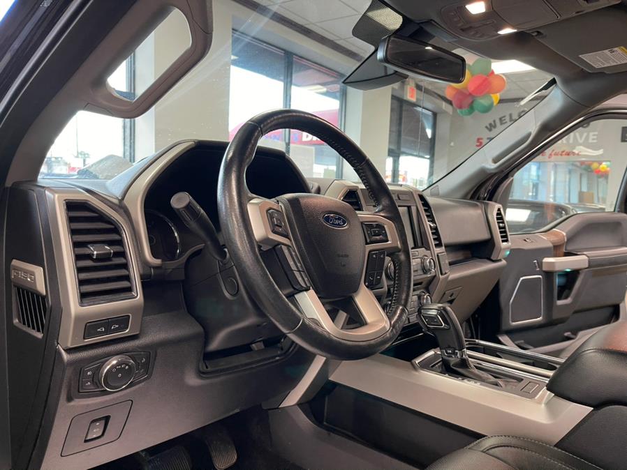 Used Ford F-150 Lariat 4WD SuperCrew 5.5'' Box 2017 | 5 Towns Drive. Inwood, New York Used Ford F-150 Lariat 4WD SuperCrew 5.5'' Box 2017 | 5 Towns Drive. Inwood, New York