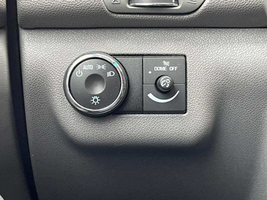Used Chevrolet Traverse FWD 4dr LS 2013 | Supreme Automotive. New Britain, Connecticut Used Chevrolet Traverse FWD 4dr LS 2013 | Supreme Automotive. New Britain, Connecticut