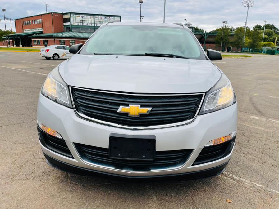 Used Chevrolet Traverse FWD 4dr LS 2013 | Supreme Automotive. New Britain, Connecticut Used Chevrolet Traverse FWD 4dr LS 2013 | Supreme Automotive. New Britain, Connecticut
