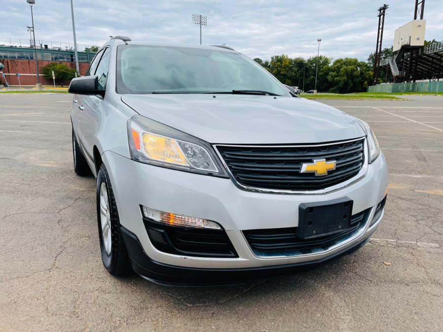 Used Chevrolet Traverse FWD 4dr LS 2013 | Supreme Automotive. New Britain, Connecticut Used Chevrolet Traverse FWD 4dr LS 2013 | Supreme Automotive. New Britain, Connecticut
