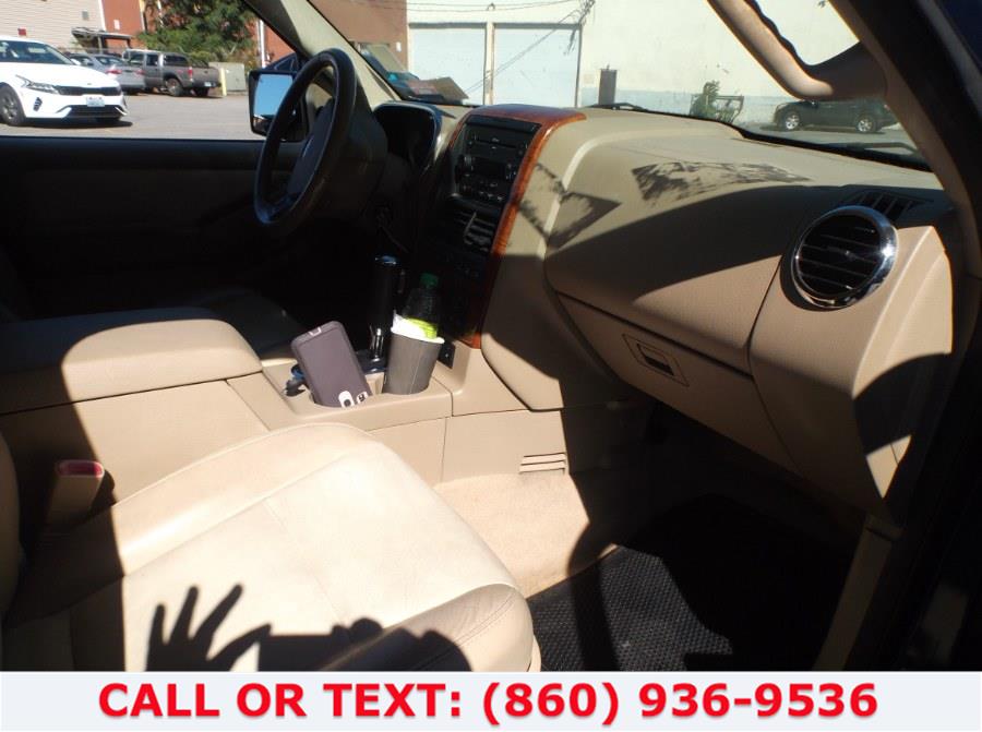 Used Ford Explorer 4WD 4dr V8 Eddie Bauer 2007 | Lee Motors Sales Inc. Hartford, Connecticut Used Ford Explorer 4WD 4dr V8 Eddie Bauer 2007 | Lee Motors Sales Inc. Hartford, Connecticut