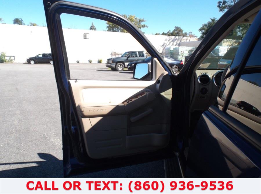 Used Ford Explorer 4WD 4dr V8 Eddie Bauer 2007 | Lee Motors Sales Inc. Hartford, Connecticut Used Ford Explorer 4WD 4dr V8 Eddie Bauer 2007 | Lee Motors Sales Inc. Hartford, Connecticut