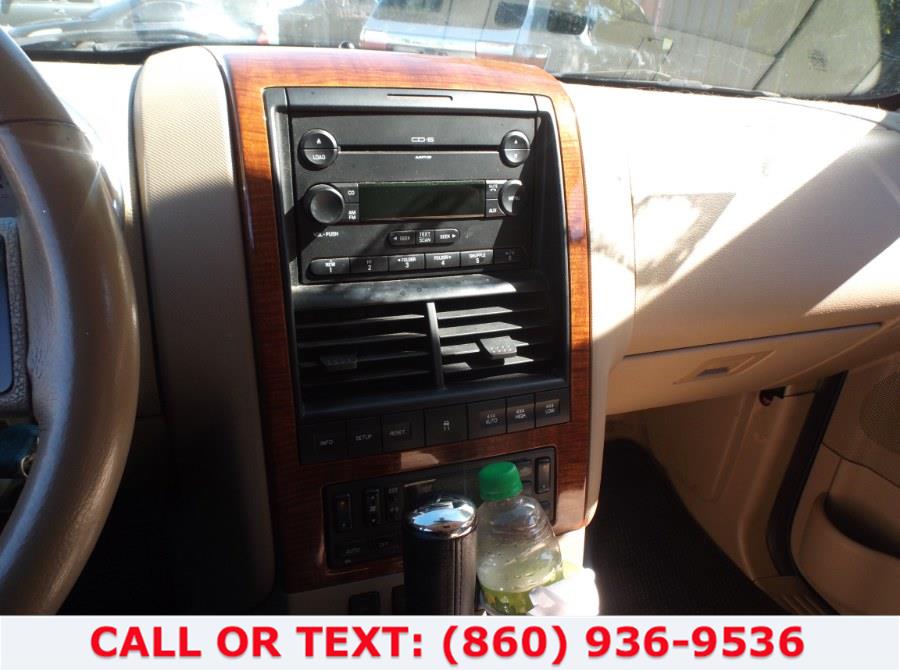 Used Ford Explorer 4WD 4dr V8 Eddie Bauer 2007 | Lee Motors Sales Inc. Hartford, Connecticut Used Ford Explorer 4WD 4dr V8 Eddie Bauer 2007 | Lee Motors Sales Inc. Hartford, Connecticut