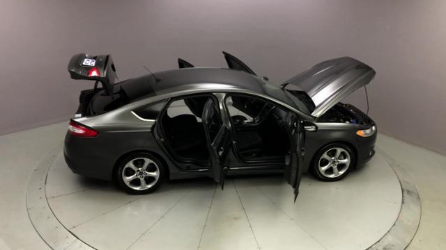 2015 Ford Fusion 4dr Sdn SE FWD, available for sale in Naugatuck, Connecticut | J&M Automotive Sls&Svc LLC. Naugatuck, Connecticut 2015 Ford Fusion 4dr Sdn SE FWD, available for sale in Naugatuck, Connecticut | J&M Automotive Sls&Svc LLC. Naugatuck, Connecticut