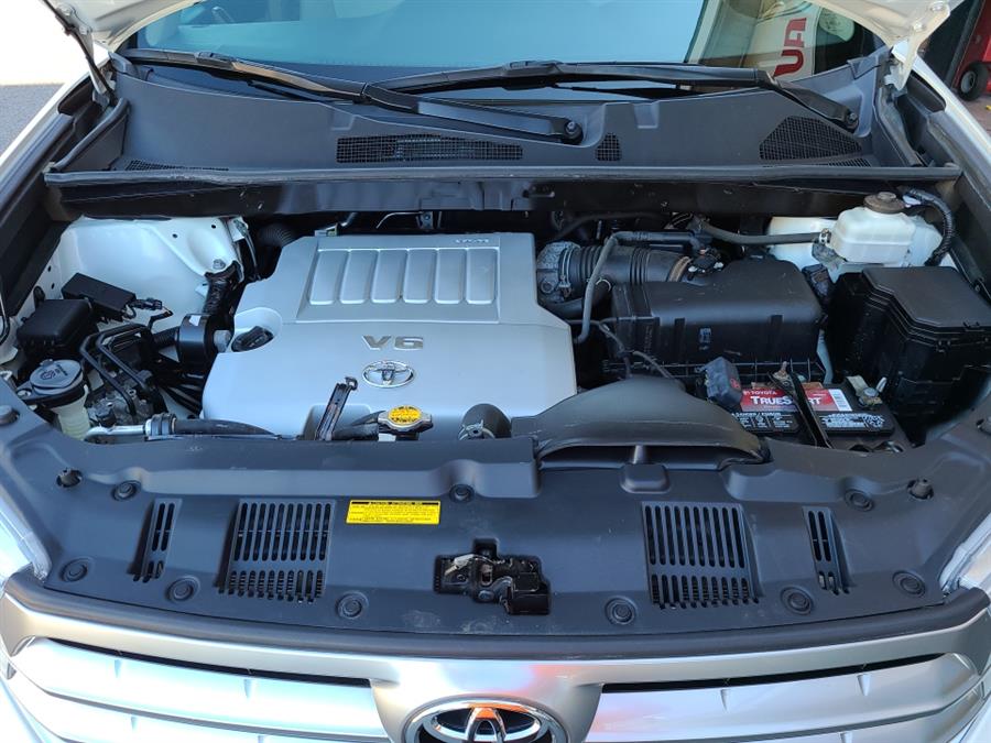 Used Toyota Highlander 4WD 4dr V6 Limited 2012 | National Auto Brokers, Inc.. Waterbury, Connecticut Used Toyota Highlander 4WD 4dr V6 Limited 2012 | National Auto Brokers, Inc.. Waterbury, Connecticut