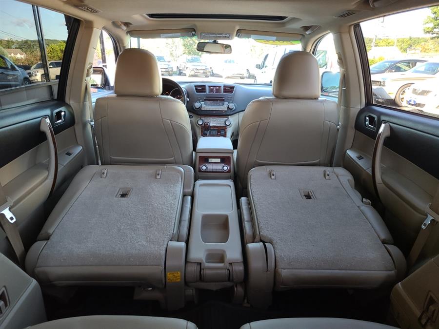 Used Toyota Highlander 4WD 4dr V6 Limited 2012 | National Auto Brokers, Inc.. Waterbury, Connecticut Used Toyota Highlander 4WD 4dr V6 Limited 2012 | National Auto Brokers, Inc.. Waterbury, Connecticut