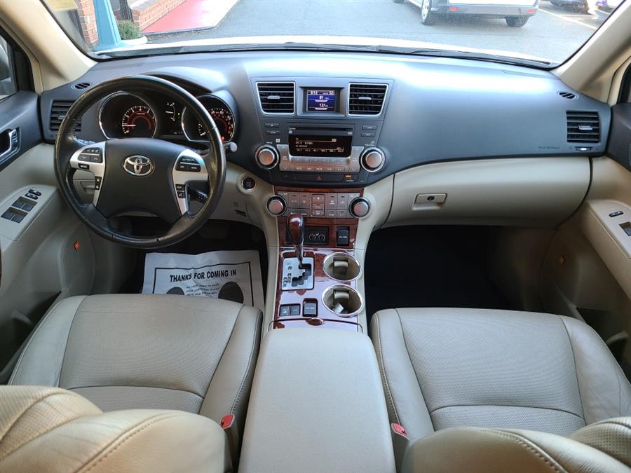Used Toyota Highlander 4WD 4dr V6 Limited 2012 | National Auto Brokers, Inc.. Waterbury, Connecticut Used Toyota Highlander 4WD 4dr V6 Limited 2012 | National Auto Brokers, Inc.. Waterbury, Connecticut